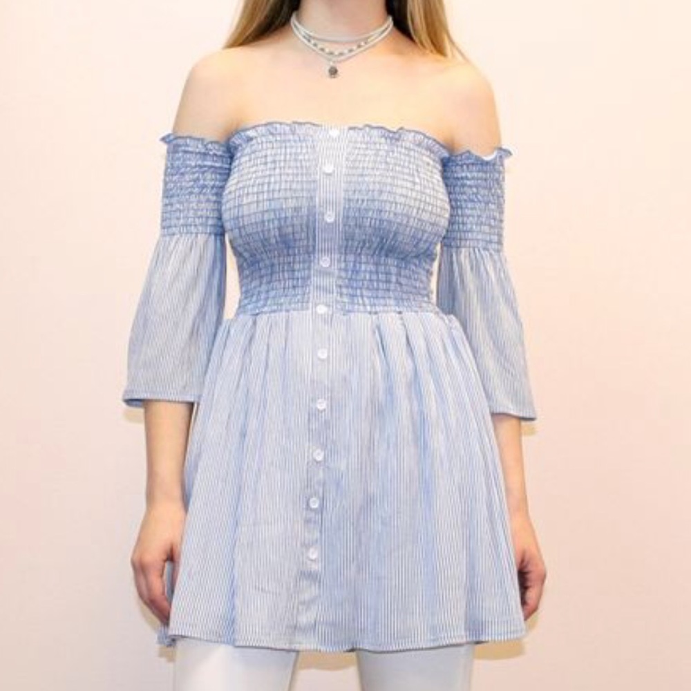 Off Shoulder Ruffle Top - Picture 2 of 3